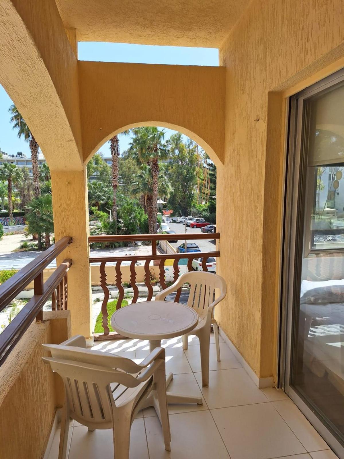 Terpsichore Holiday Apts Limassol Luaran gambar