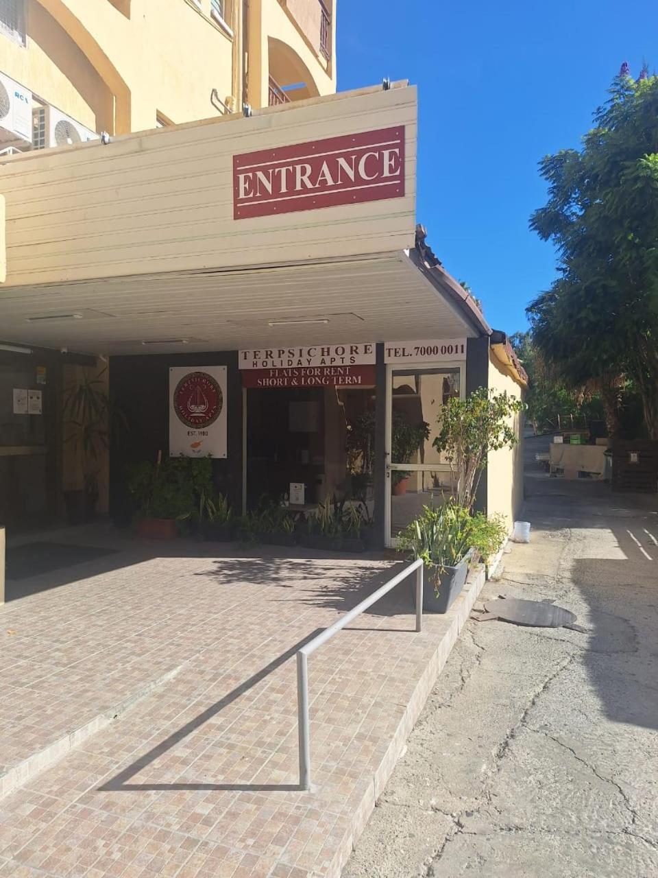 Terpsichore Holiday Apts Limassol Luaran gambar
